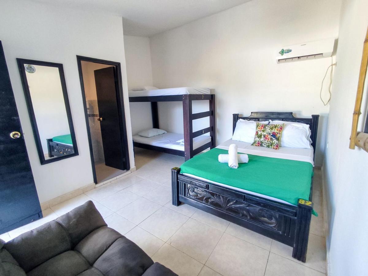Hostel Nirvana Taganga Eksteriør billede